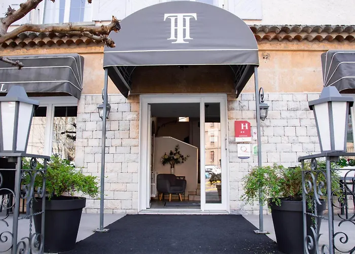 Hotel Le Tivoli Theopolis