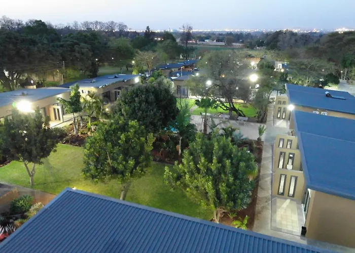 Manor Hills Guest Lodge