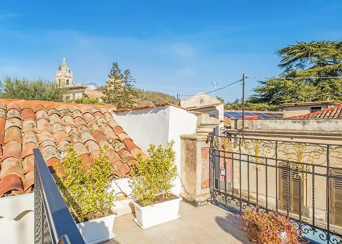 Bed and Breakfast L'Antico Cortile di Alba Viagrande