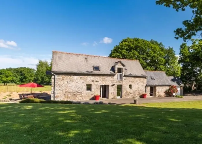 À L'orée Du Bois Pommerit-le-Vicomte