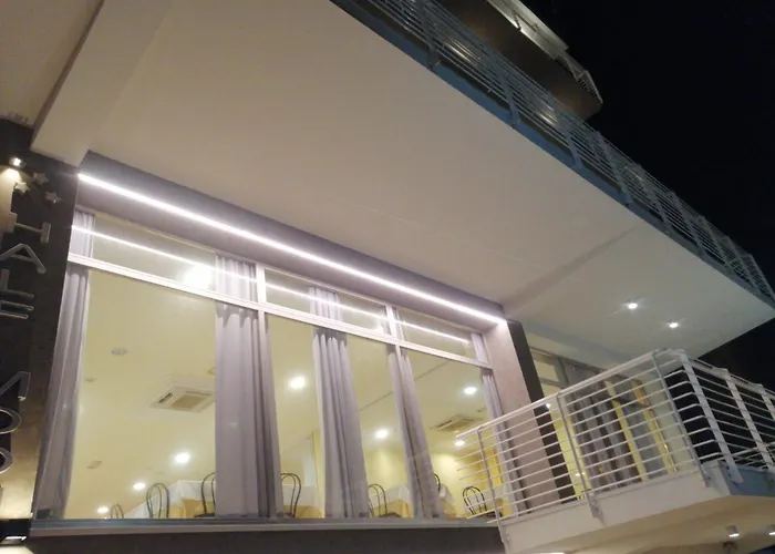 Hotel Half Moon Airport Restaurant Rivazzurra Di Rimini