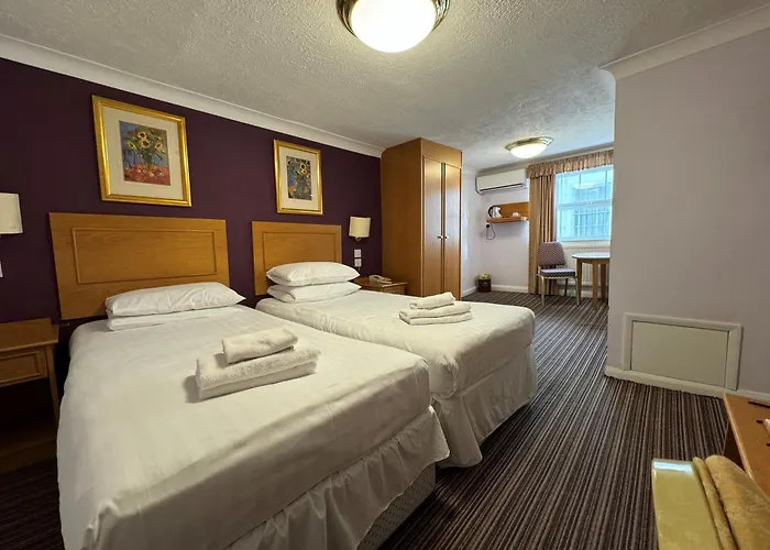 The Chatsworth Hotel