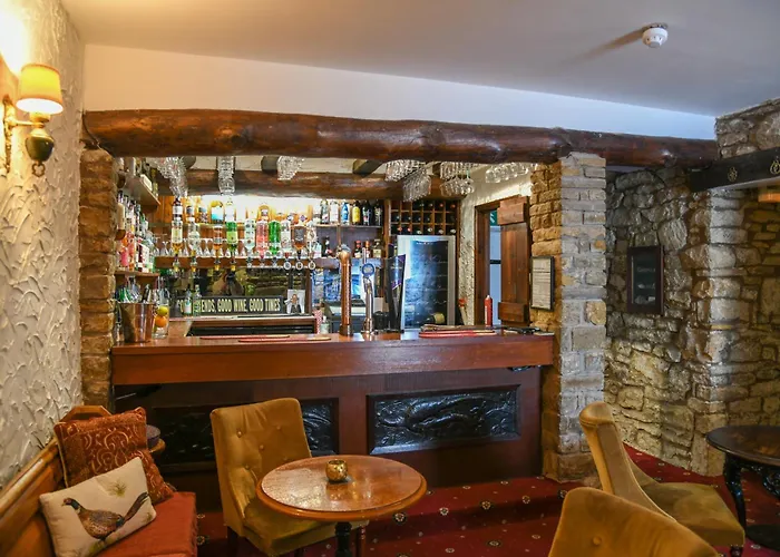 Lowbyer Manor Country House