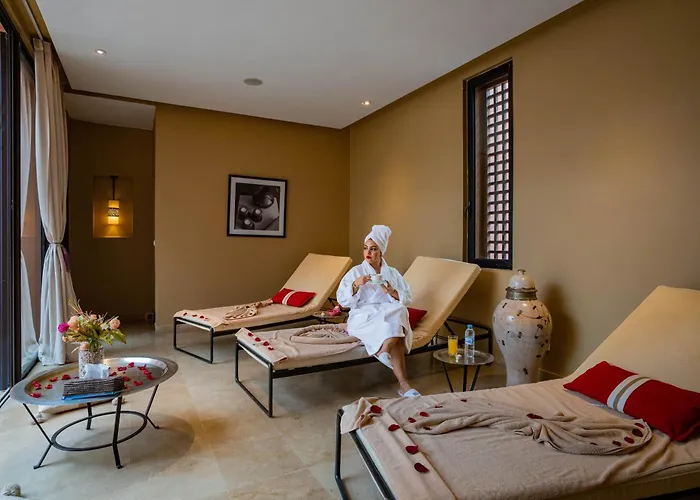 Al Maaden Villa Hotel & Spa