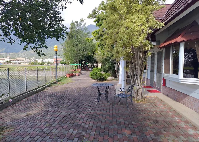 Bed and Breakfast 宜客休閒山莊 Guanshan