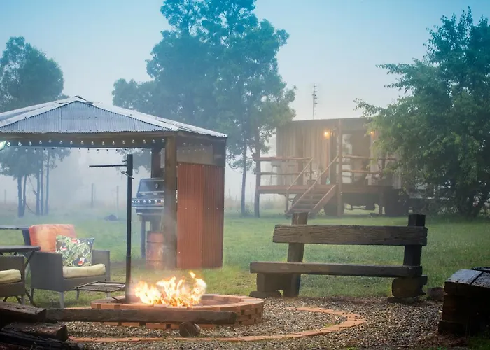 Straw House Farm - Stanthorpe