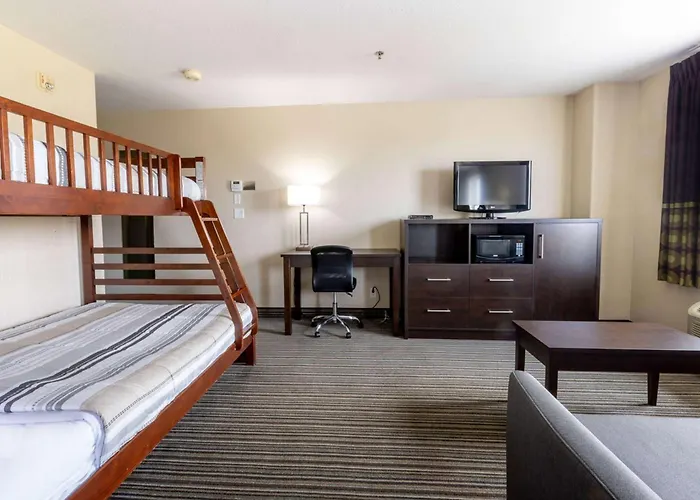 Super 8 By Wyndham Truro Ns