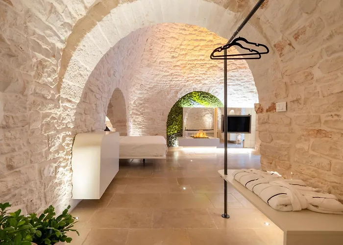 Bed and Breakfast La Mandorla Luxury Trullo Alberobello