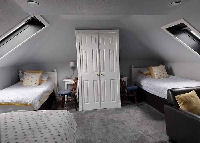 Langside Bed And Breakfast