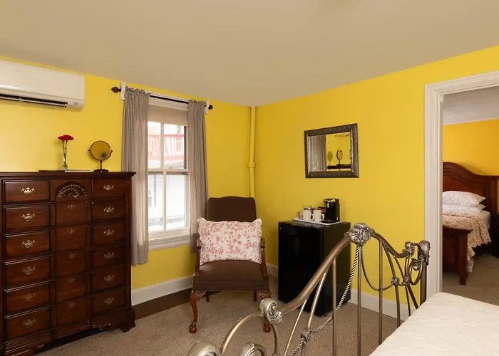 Carlisle House Bed And Breakfast