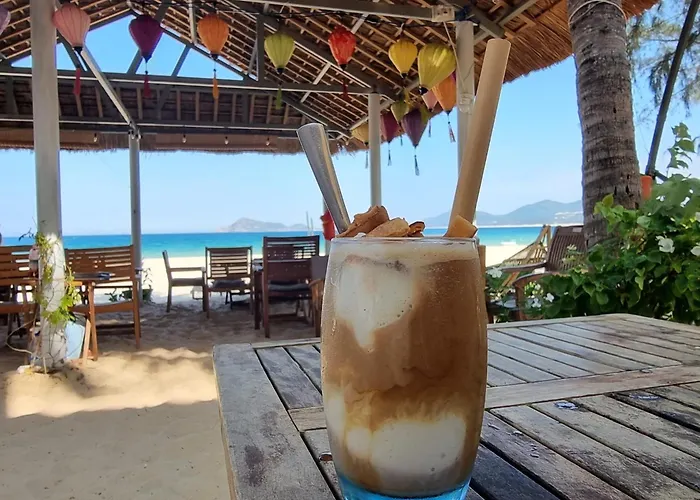 Lucky Spot Beach Bungalow Song Cau