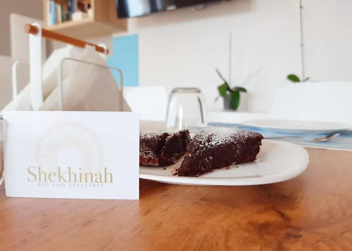 Shekhinah Bed And Breakfast Home Restaurant Maruggio