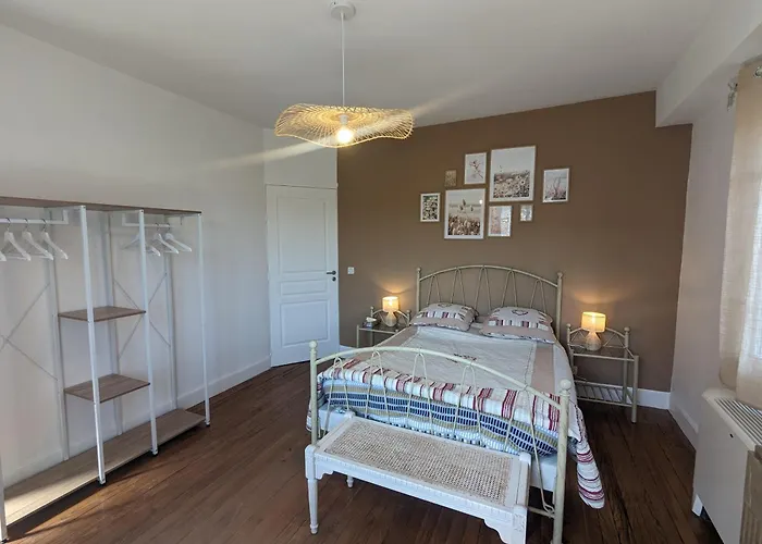 Le Domaine De La Croze Bed and Breakfast Gramat