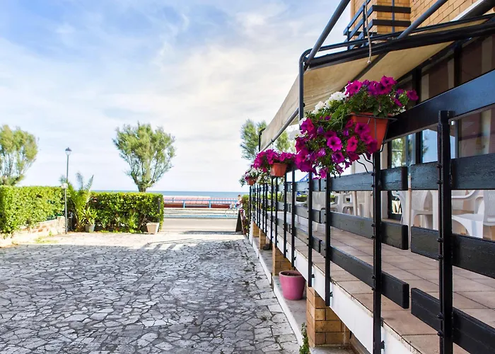 Piccolo Hotel