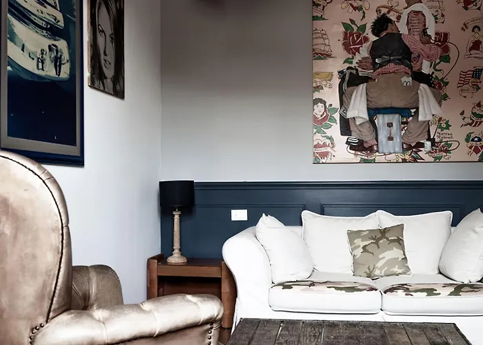 Soprarno Suites