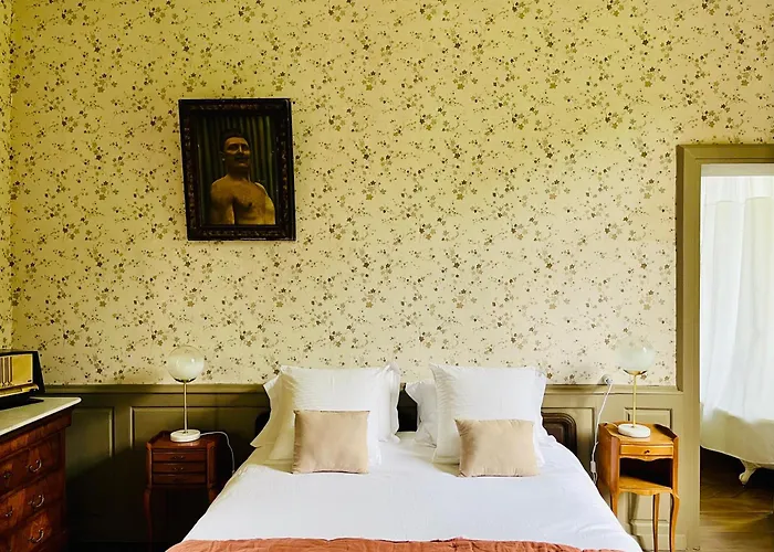 Chateau De Contay Guesthouse - 1753