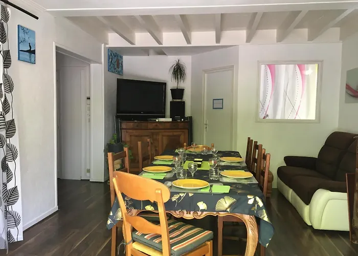 Maison d'Hôtes L'Escale Du Loup Blanc Maringes