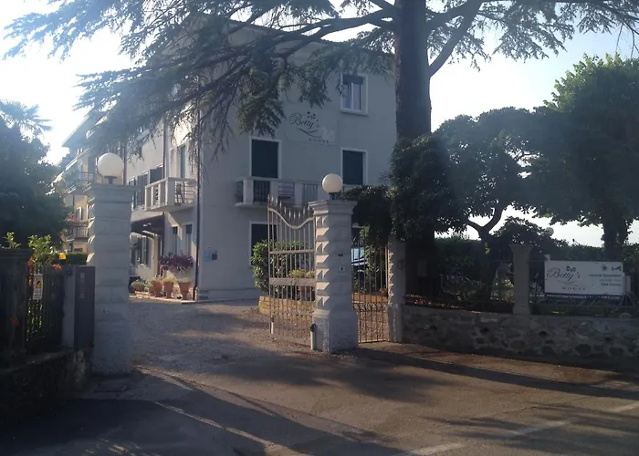 Betty'S House Bed & Breakfast Lazise