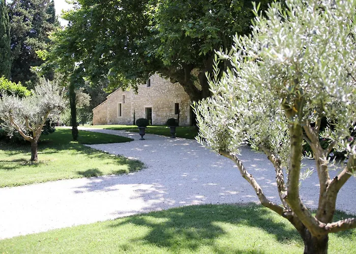Mas Château Blanc Guest House