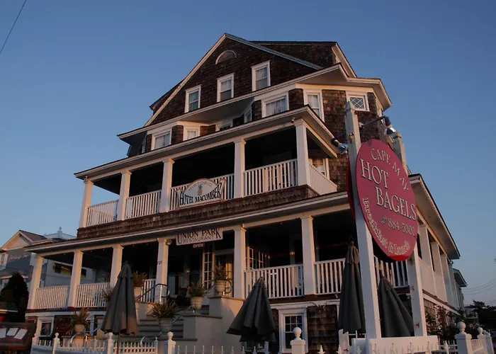 Hotel Macomber Adults Only