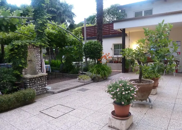 Bed and Breakfast Garnì Ischia Torbole Sul Garda