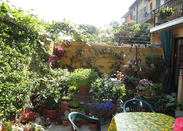 The Tower Of The Old King Bed & Breakfast Desenzano del Garda