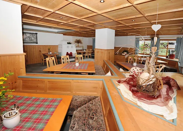 Wohlfühlpension Tirolerhof Partenen