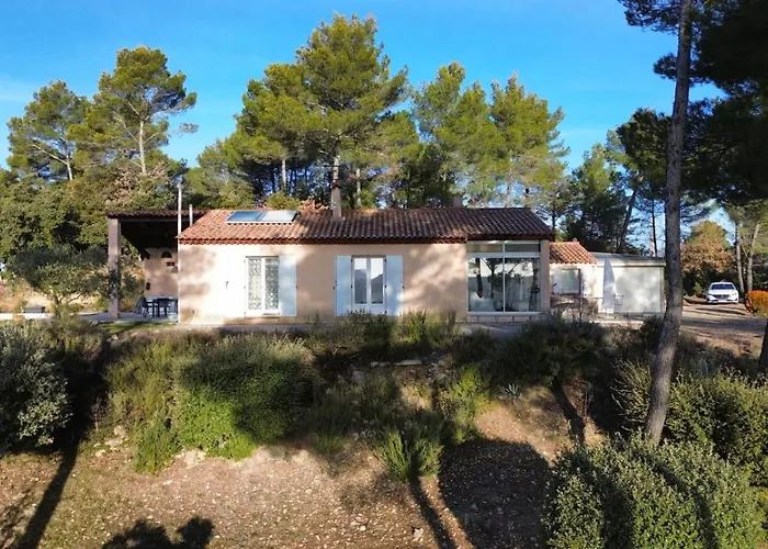 La Pinède du Lac Esparron-de-Verdon