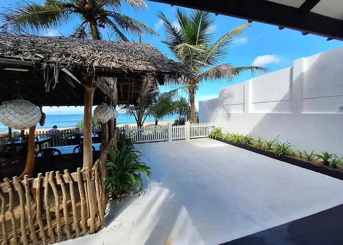 Bed and Breakfast Sailors' Bay Hikkaduwa