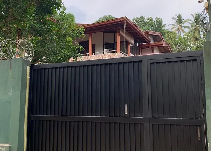 Serendip Villa With Restaurant
