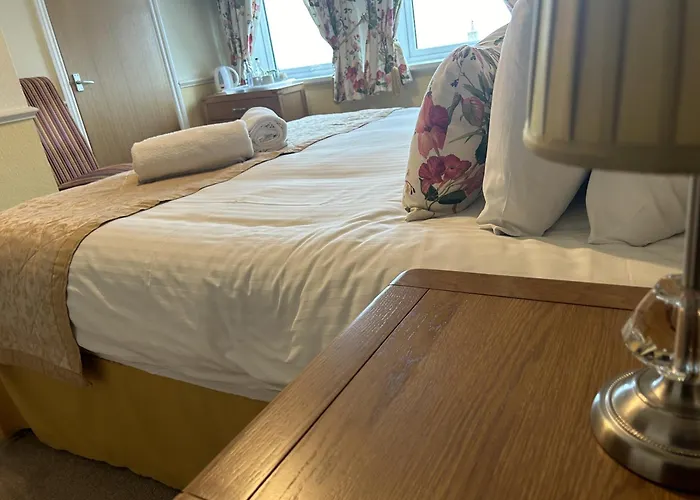 Harbour Lights Guesthouse Room Only