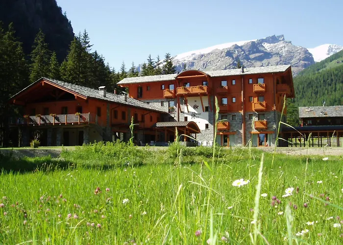 Le Rocher Hotel