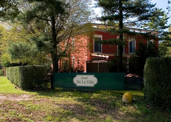 Hotel De La Ville