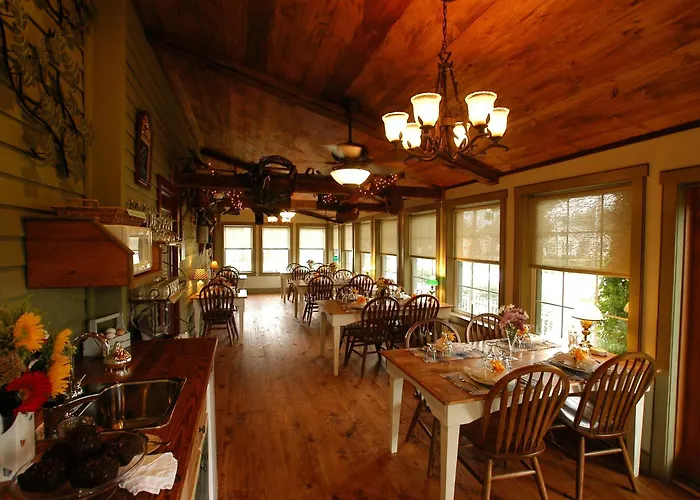 1825 Inn Bed And Breakfast