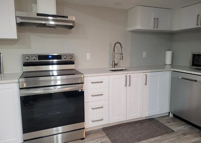 Boardwalk Homes - Executive Guest Rooms & Townhomes