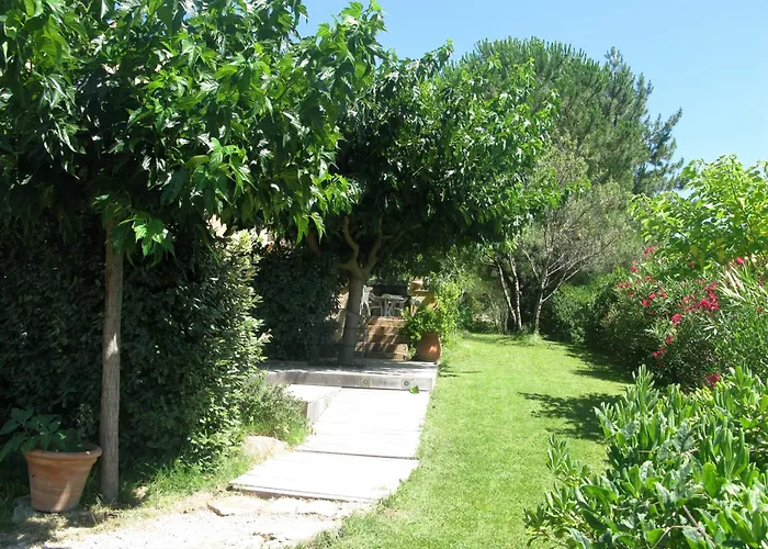 l'Oustaou B&B Piscine&Spa Besse-sur-Issole
