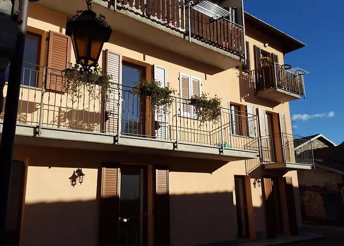 B&B Ca'Suana Lanzo dʼIntelvi