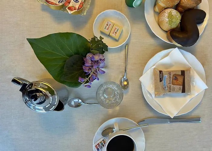 Bed and Breakfast La Piazzetta Giardini Naxos