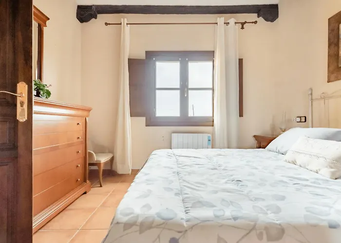 Masia Castellvi B&B Vinyols i Els Arcs