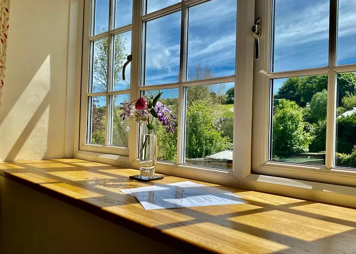 Lynwood House Bed And Breakfast