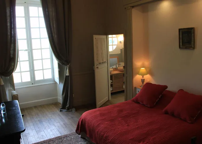 Abbaye De Reigny - Esprit De France Bed and Breakfast Vermenton