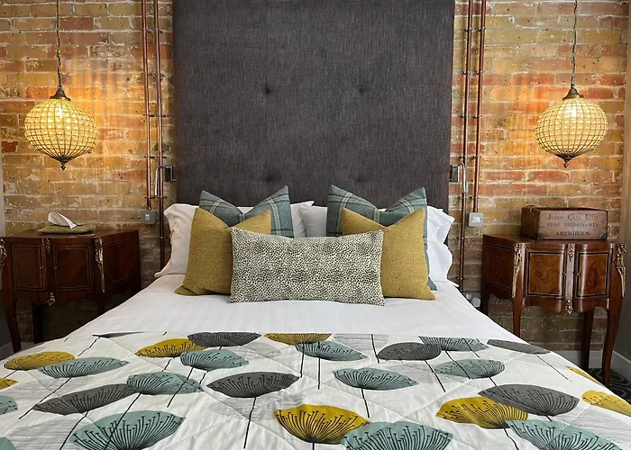 Rooms At Number One