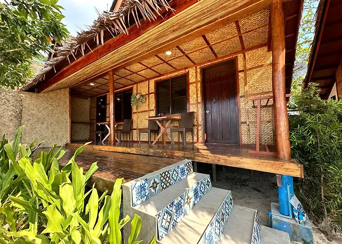 Beach Huts El Nido