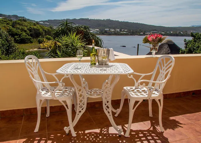 Milkwood Manor On Sea Bed and Breakfast Plettenbergbaai