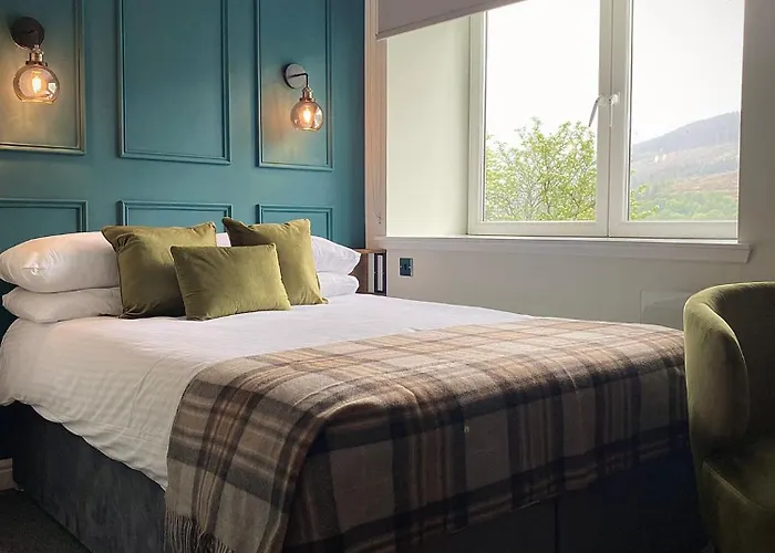 Lochside Guest House Arrochar