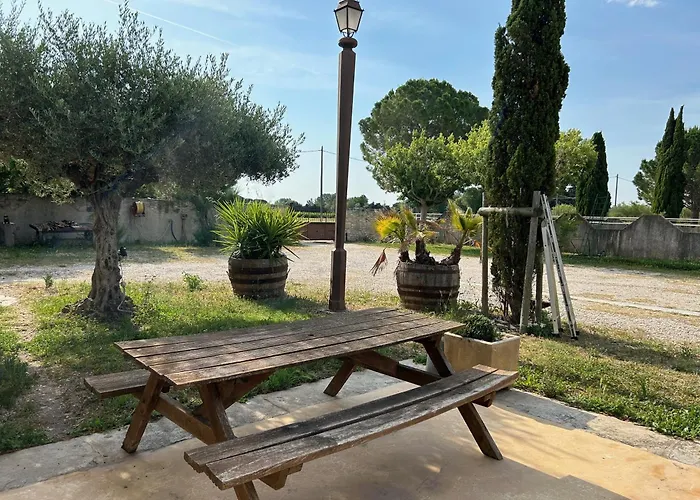 Bella Vida Bed and Breakfast Fourques 