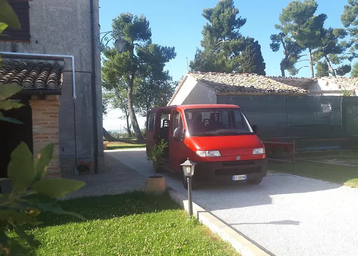 B&B I Pini Di Storaco Filottrano