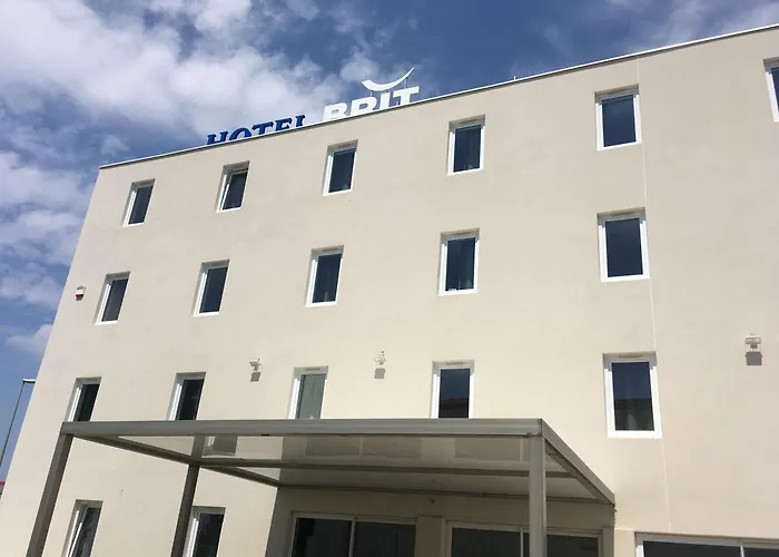 Brit Hotel Martigues Nord