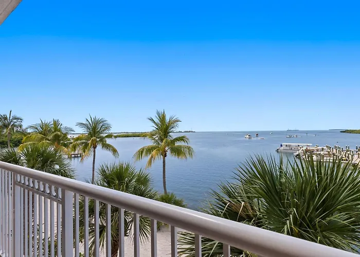 Beachside Resort & Residences