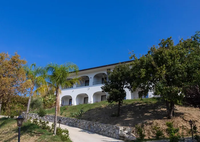 LUZIA AGRIRESORT - Piscina Panoramica e vista Mare a Capo Vaticano